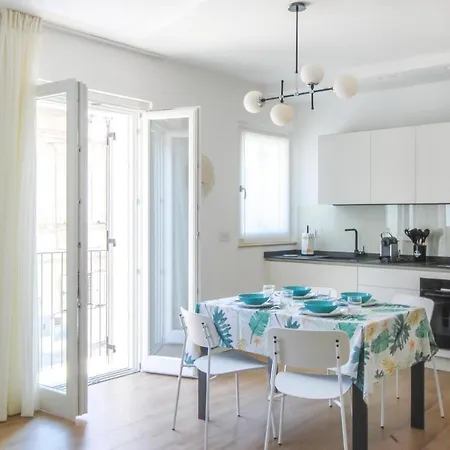 1 Bedroom Stunning In