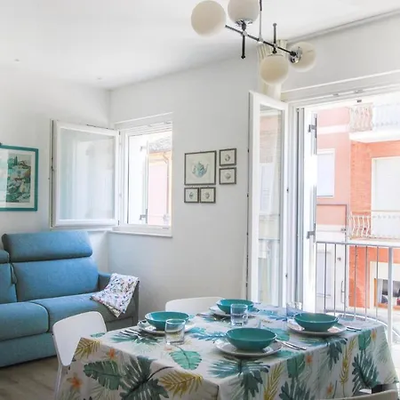 Апартаменты 1 Bedroom Stunning In Порто-Сан-Джорджо