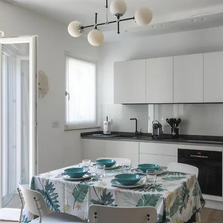 Appartamento 1 Bedroom Stunning In