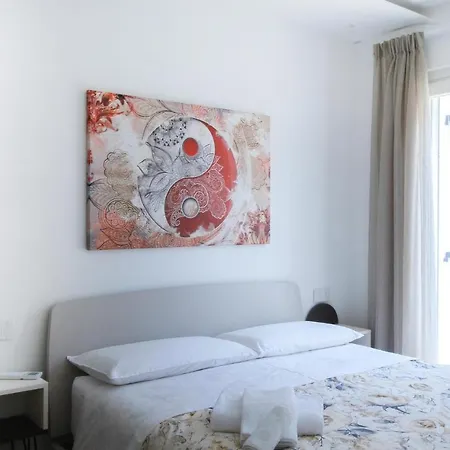 1 Bedroom Stunning In *